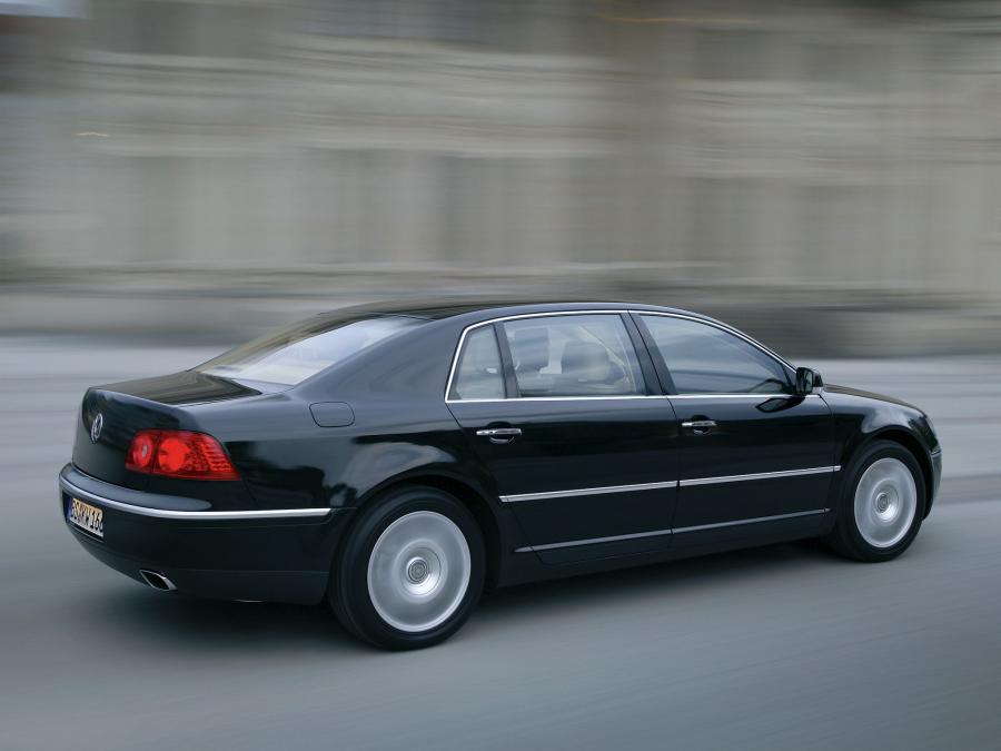 Volkswagen Phaeton Long 2002 года  (фото 4 из 9)